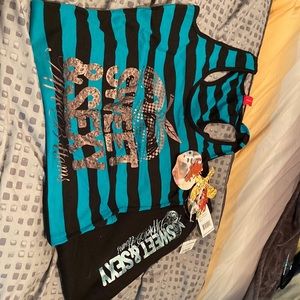 NWT. Apple bottom capri sweat pant and tank top